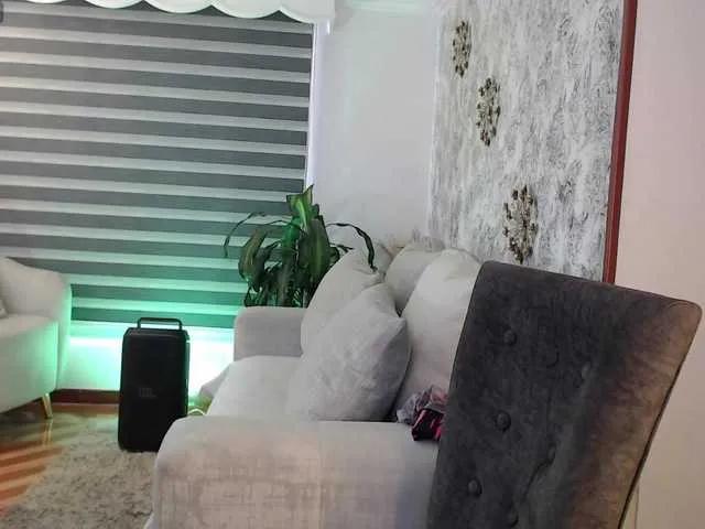 Freechat alicehorny on BongaCams