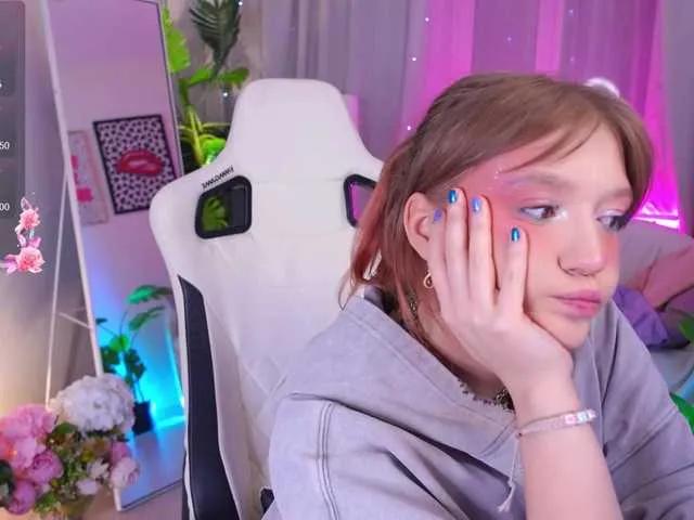 Freechat CrazyWine on BongaCams