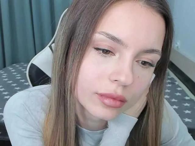 EmilySkout on BongaCams