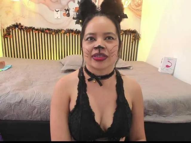 Offline EvelynSweet on BongaCams