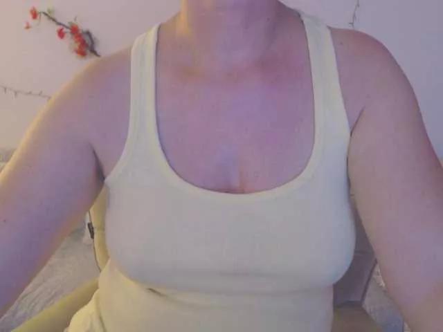 Freechat goodSnowQueen on BongaCams