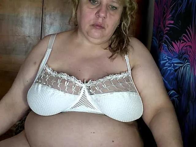 Juliet-A on BongaCams