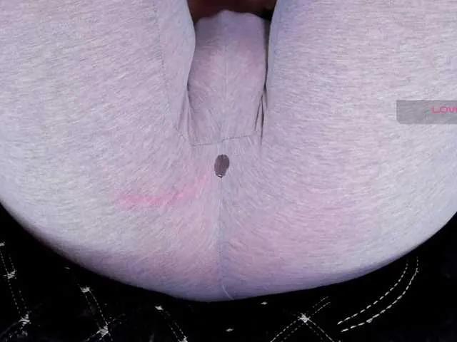 Offline Kira-Kell on BongaCams