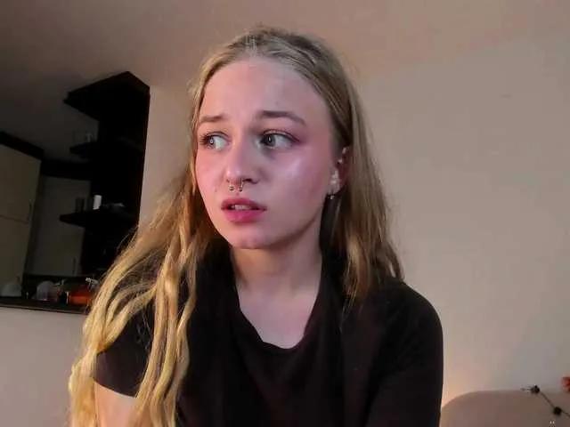 Freechat MiaMeowa on BongaCams