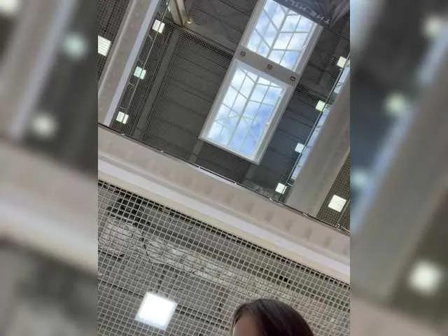 Offline OlivkaVif on BongaCams