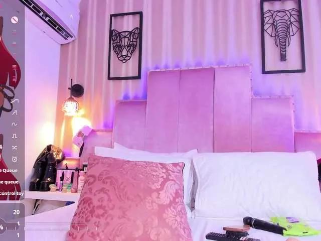 Offline SamanthaAdelle on BongaCams