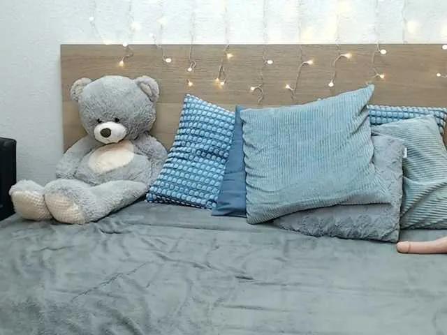 Offline SopheyMoon on BongaCams