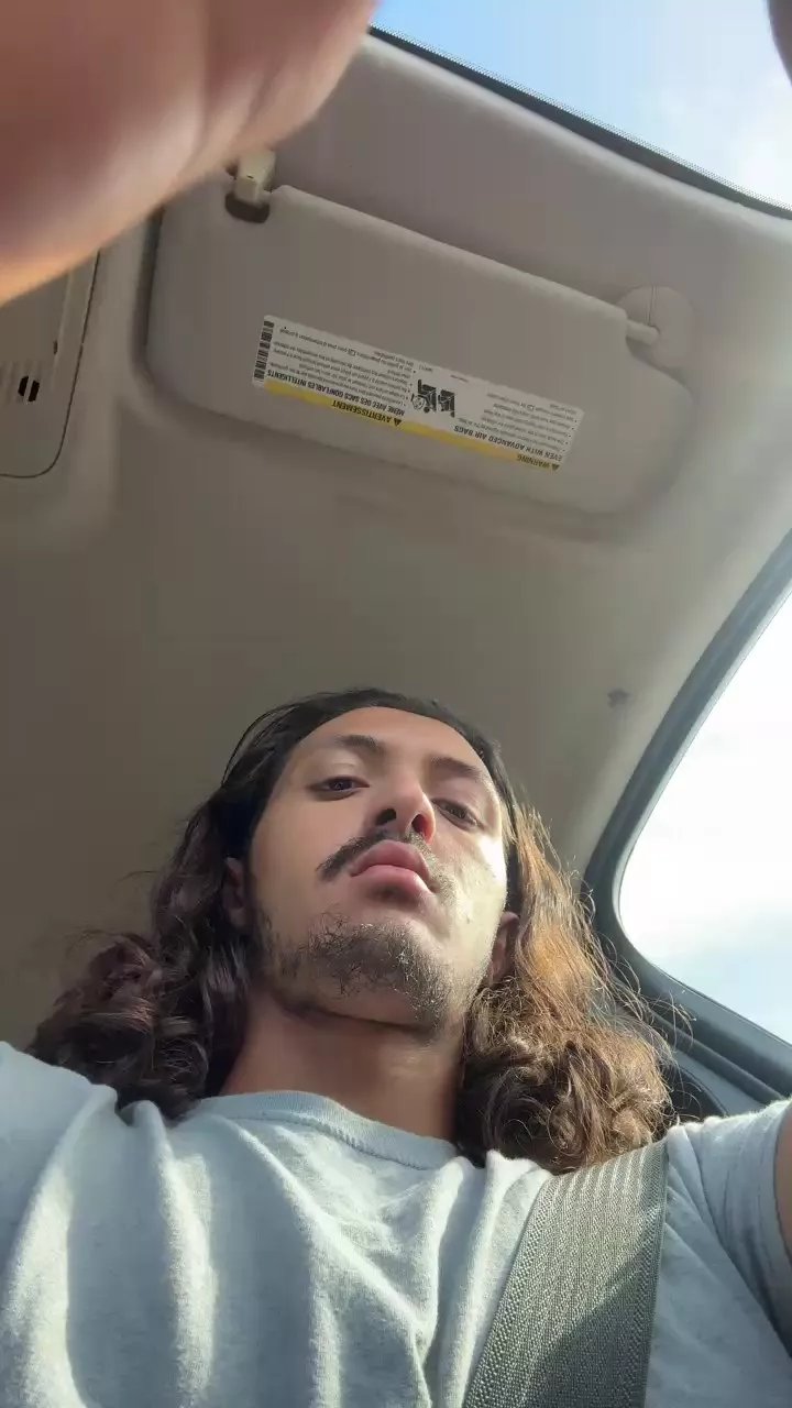 Offline BigDjunior8 on Cam4