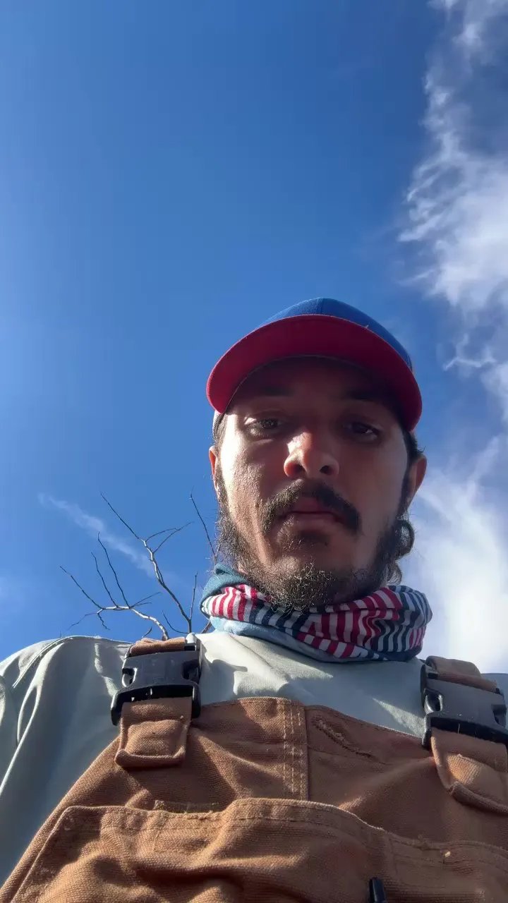 Offline BigDjunior8 on Cam4