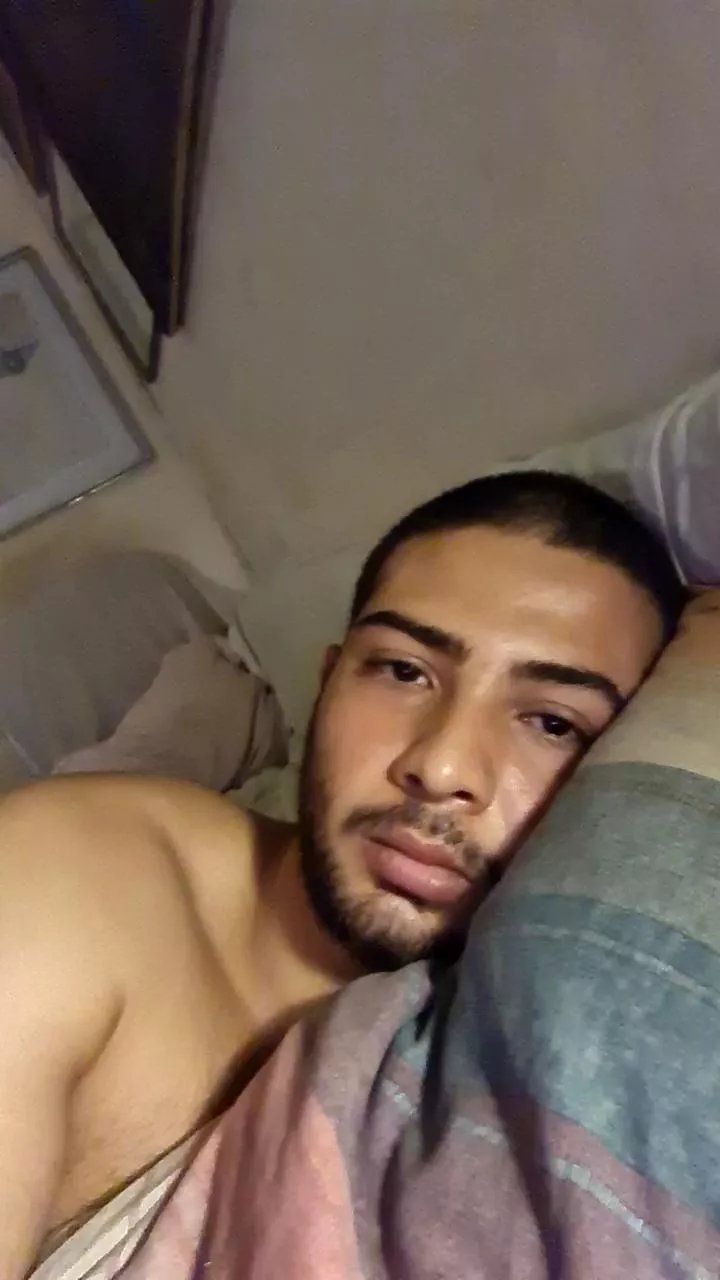 Offline Ficcoduro3 on Cam4