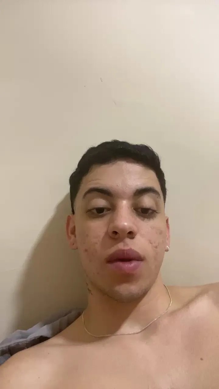 Offline garoto19sex on Cam4