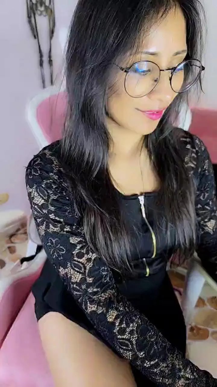 Offline Jade_Zephyra on Cam4