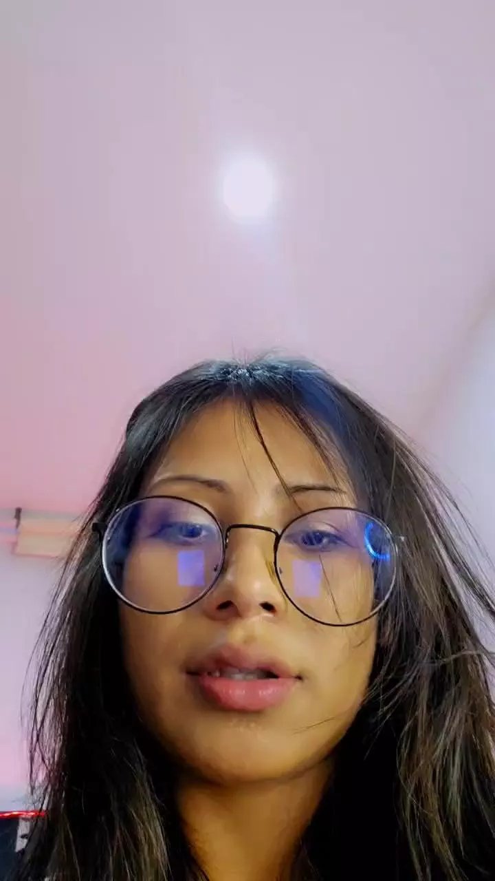 Offline Jade_Zephyra on Cam4