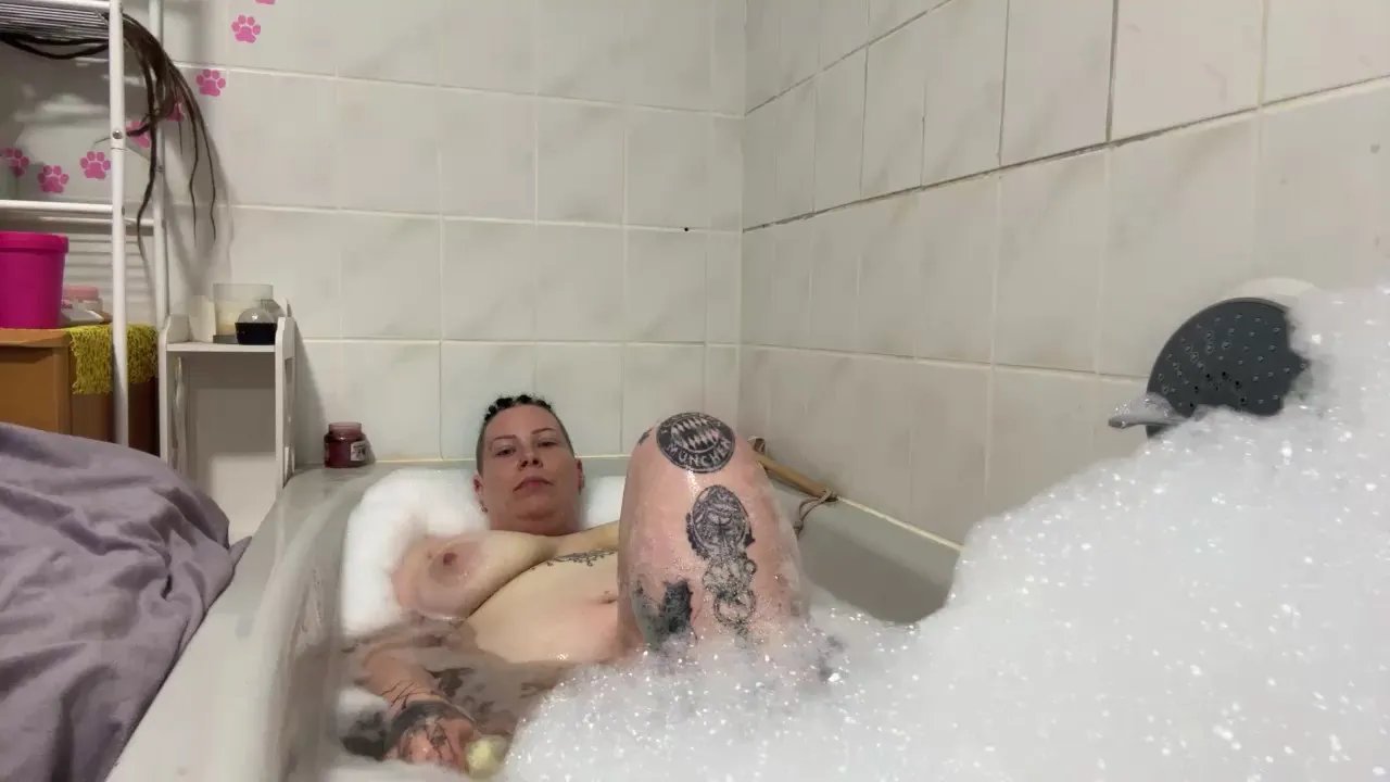 Offline KillerDropsi on Cam4