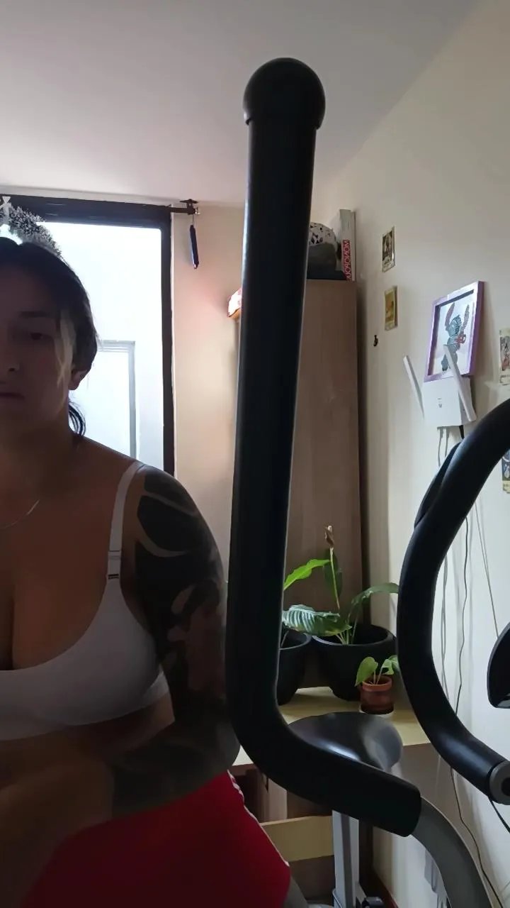 Offline Kitty_goddess on Cam4