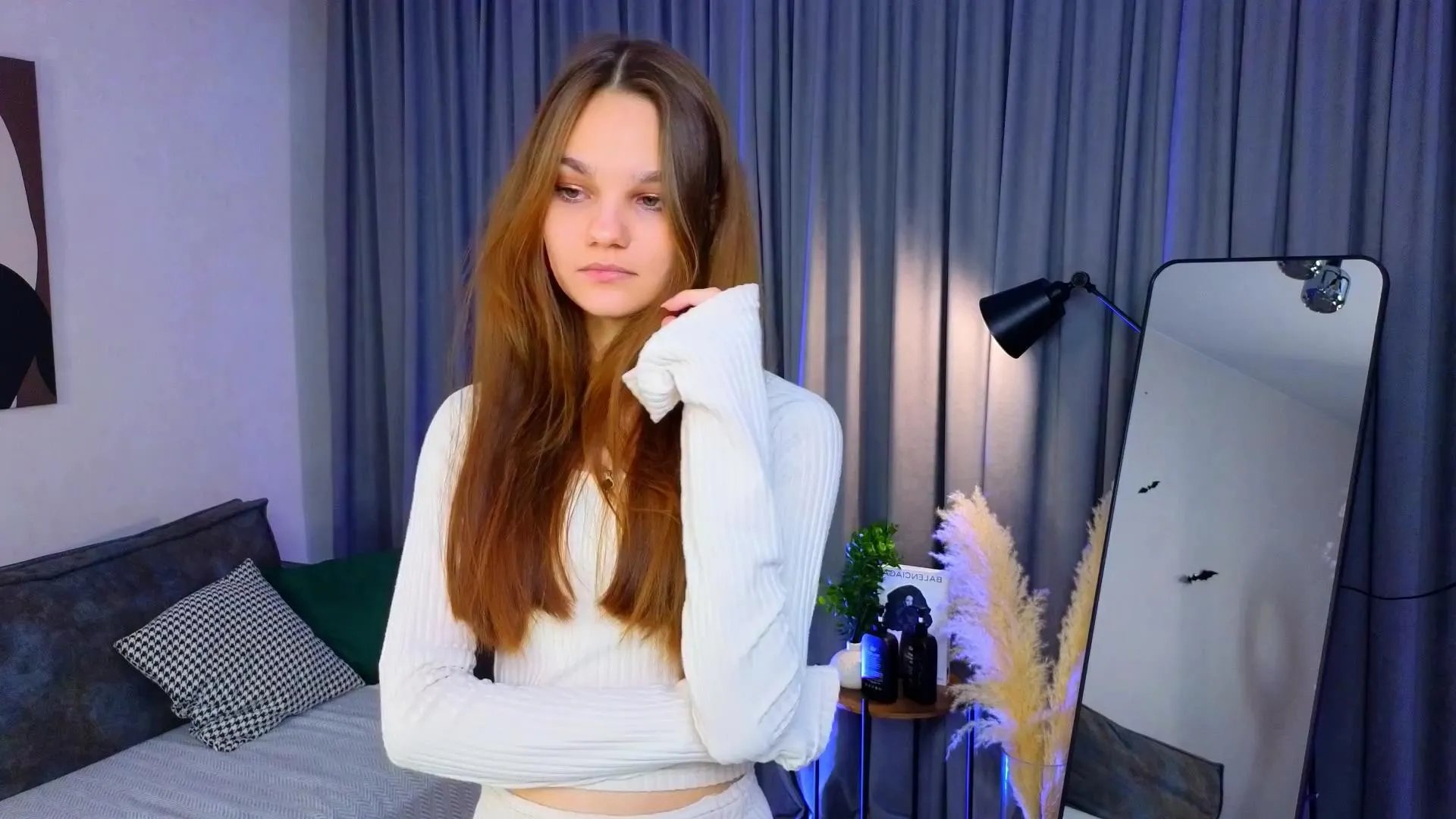 Freechat LydiaBlyth on Cam4