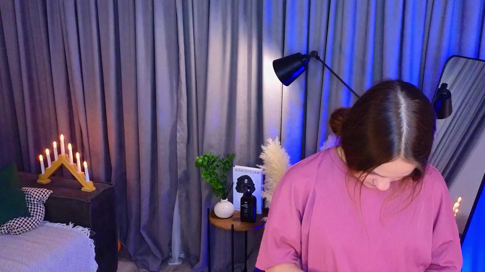 Freechat LydiaBlyth on Cam4