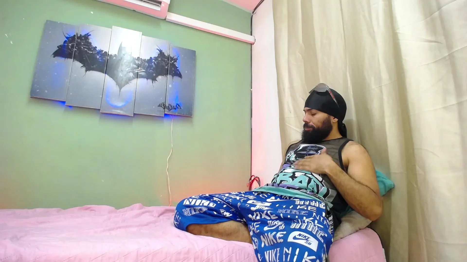 Offline Michael_twink_ on Cam4