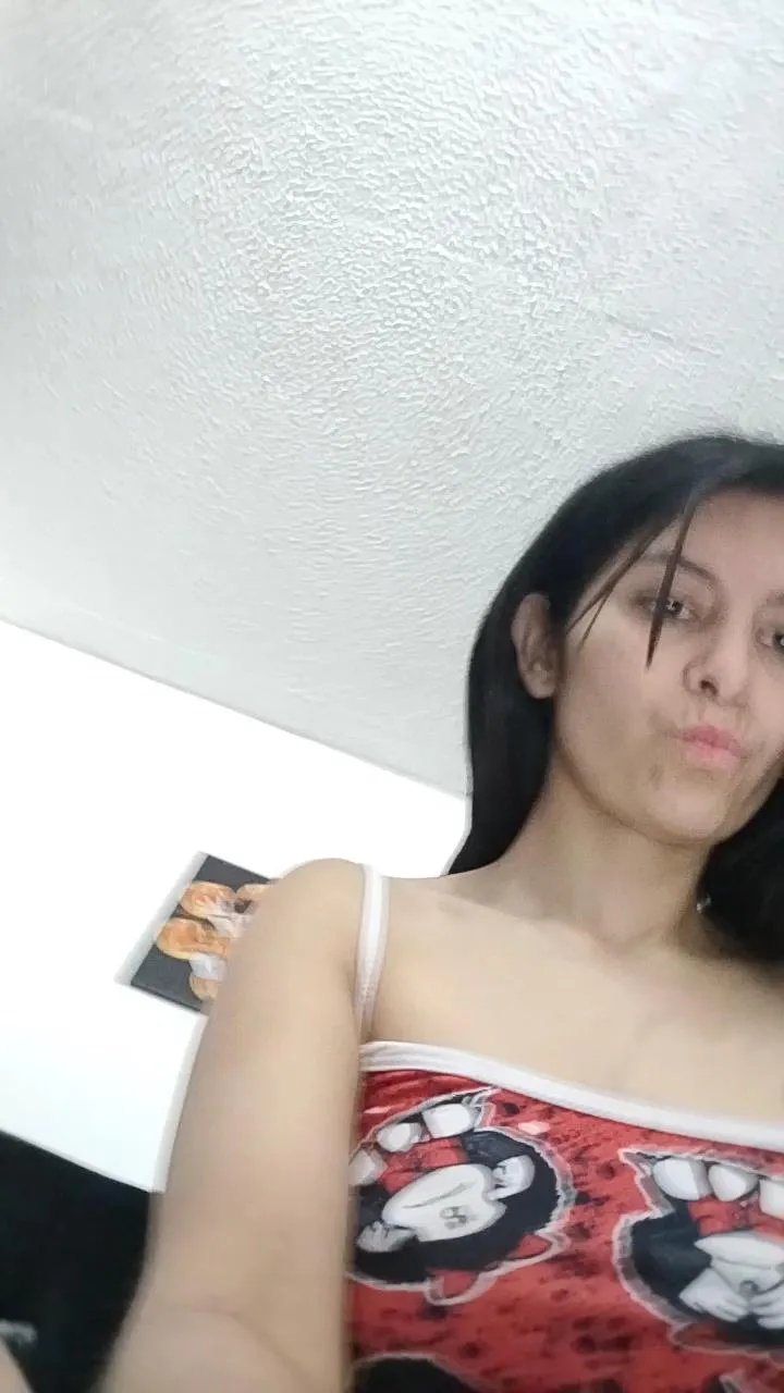 Freechat soy_mary1 on Cam4