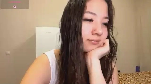 Offline SuzannLertora on Cam4