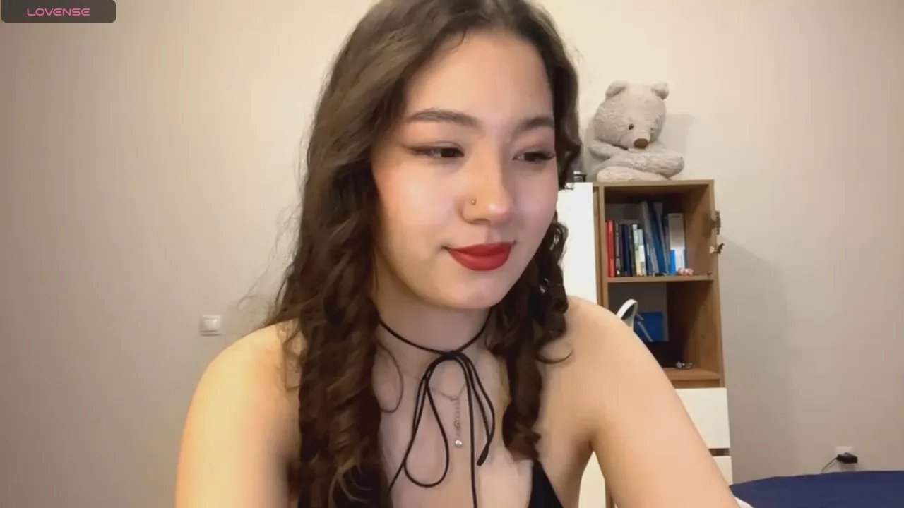 Offline SuzannLertora on Cam4