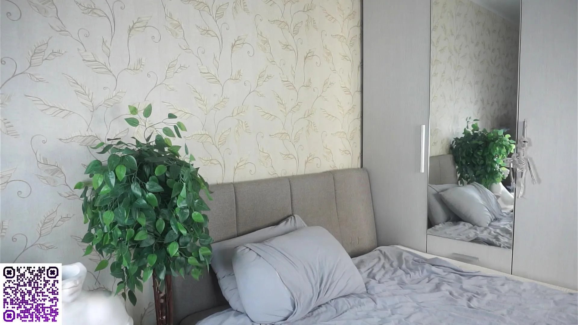 Offline WanitaFakhouri on Cam4