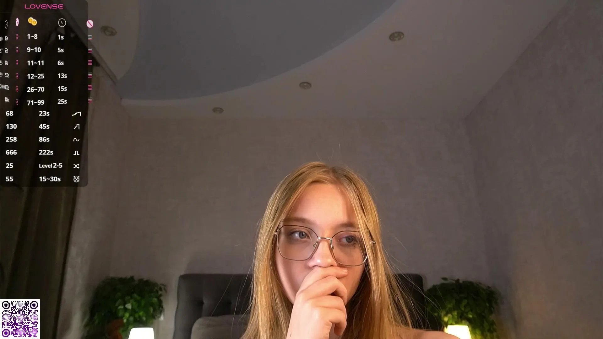 WanitaFakhouri —  #schoolgirl #striptease #cute #blowjob #pussy #ass #feet