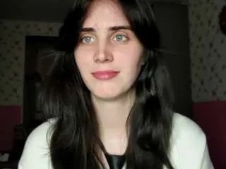 lynnettecastrillo on CamSoda 