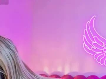 _scarletmoore on Chaturbate