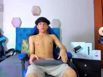 _taylor_black on Chaturbate
