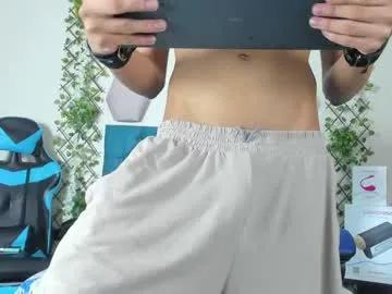 _taylor_black on Chaturbate