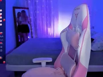 adeleroberts on Chaturbate