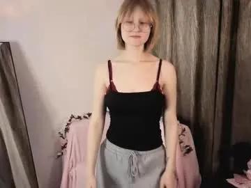 Freechat adelin_frosty on Chaturbate