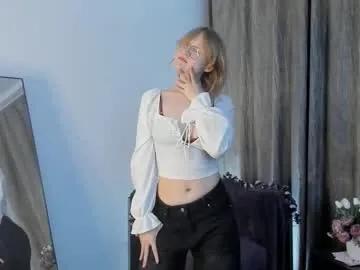 Freechat adelin_frosty on Chaturbate
