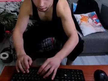 alejandro_ellias — GOAL: sitting naked for 30 minutes [444 tokens remaining] Welcome to my room! #new #18 #young #feet #muscle