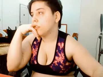 Freechat almondonwheels on Chaturbate