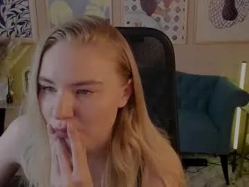 Freechat aprilserenity on Chaturbate