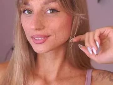 Freechat artease on Chaturbate