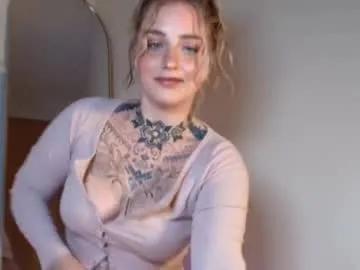 Away bambidear420 on Chaturbate