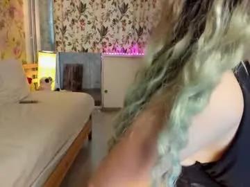 Freechat bedroomvhs on Chaturbate