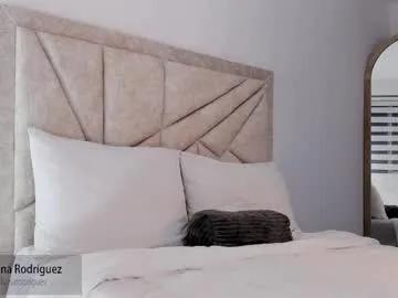 Away by_juliana on Chaturbate