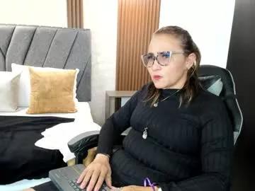 Freechat cailinmilf on Chaturbate