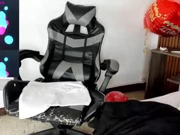 Freechat cailinmilf on Chaturbate