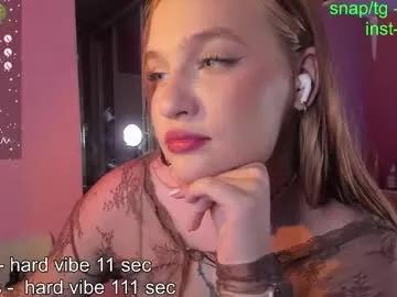 Freechat caroline_kiparis on Chaturbate