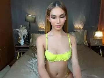 chelseariches on Chaturbate