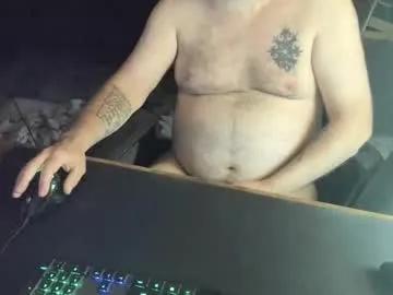 Freechat dadbodfatrod on Chaturbate