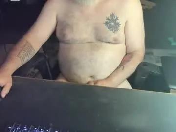 Freechat dadbodfatrod on Chaturbate
