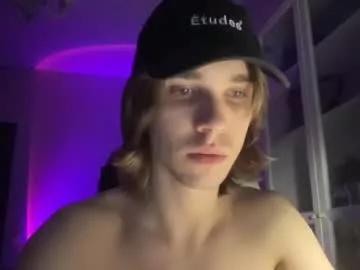 Away damondurden on Chaturbate