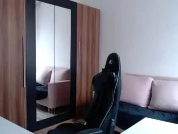 darius_94 — Hitalk, laugh & wild play -- pvt open for closer connectionsilence = distance, talking = closenessgoal 0/10k -- hours 0/9every tip brings more fun & wild moments