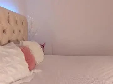 Freechat dee_nise on Chaturbate